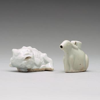 Two white glazed brush washers, Qing dynasty (1644-1912).