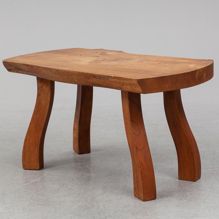 A 'Naturbord' elm coffee table, C. A. Beijbom, Simlingegården. 1966.
