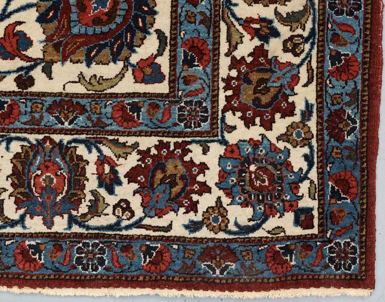 MATTA, old Ghom. Ca 198,5 x 137,5 cm.