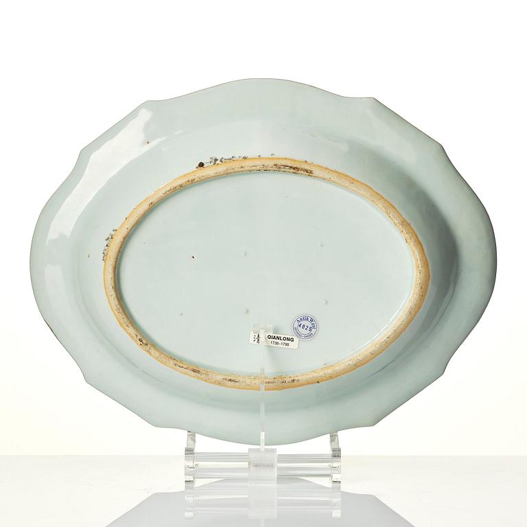 A famille rose tureen with cover and stand, Qing dynasty, Qianlong (1736-95).