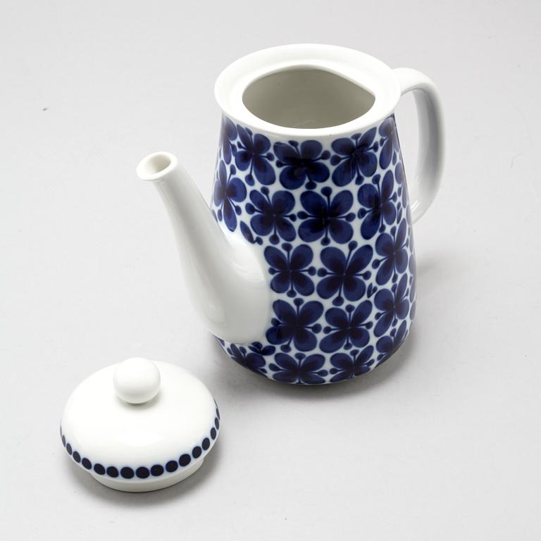 44 pieces of porcelain tableware by Marianne Westman, model "Mon Ami", for Rörstrand, 20th century.