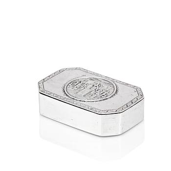 219. A Baltic late 18th/early 19th century silver-box, mark of Johann Gottfried Möring, Reval 1790-1818.