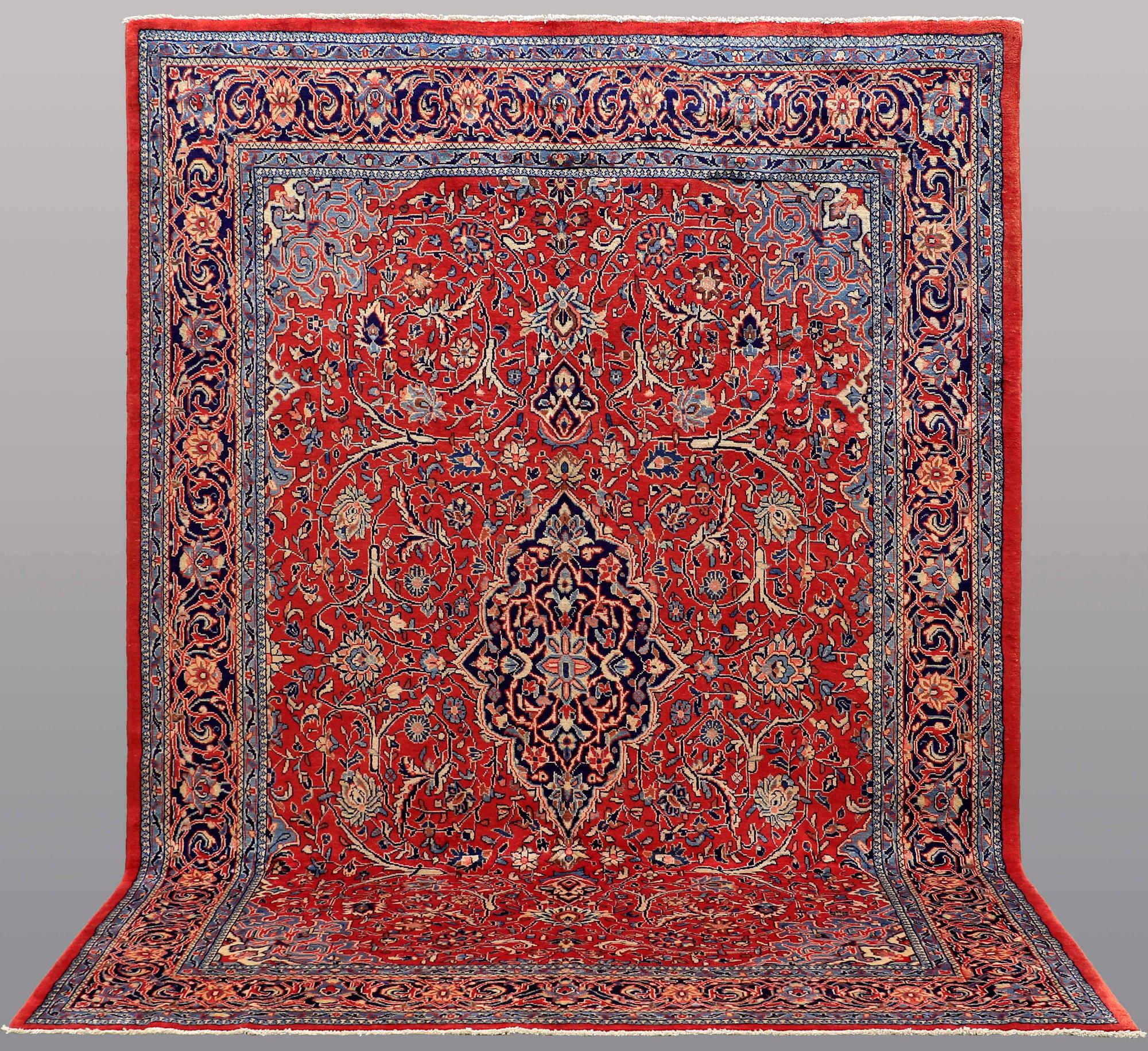 MATTA, Sarouk, ca 360 x 257 cm.