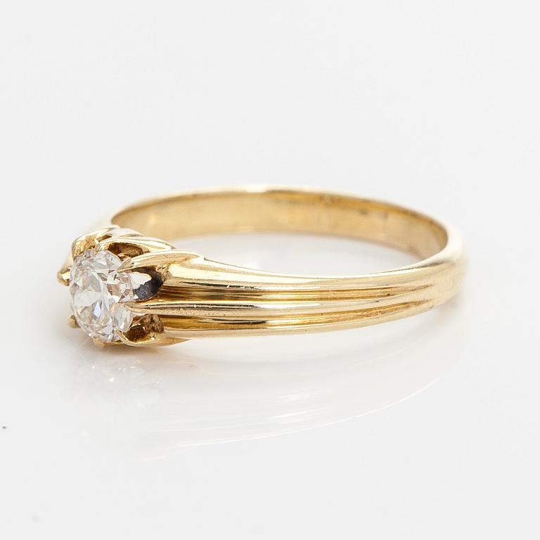 Sormus, vanhahiottu timantti, 14K (56) kultaa, St Petersburg 1908–1926.
