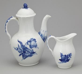 KAFFESERVIS, 6 delar, porslin, "Blå Blomst", Royal Copenhagen, 1900-talets andra hälft.