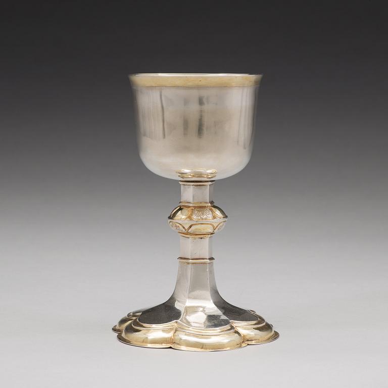 A Swedish 18th century parcel-gilt silver cup, mark of Johan Hindrich Halck, Gothenburg 1726.