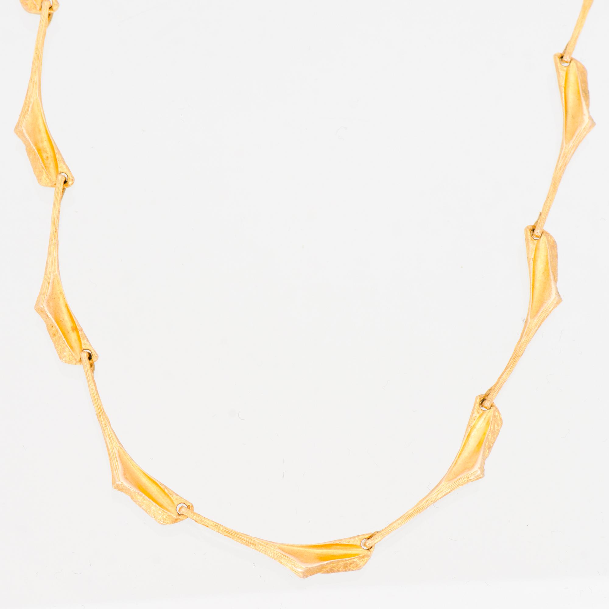 A BJÖRN WECKSTRÖM NECKLACE, 14K gold. Lapponia 1975.