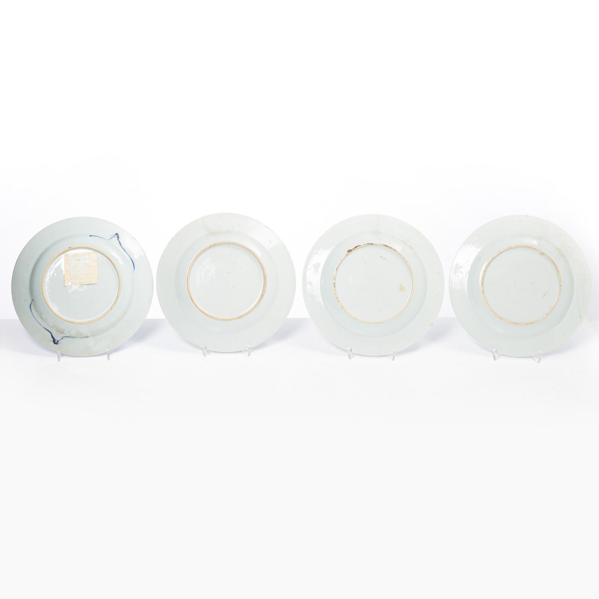 A group lot of 12 blue and white Chinese Export dishes, Qing dynasty, 18th century.