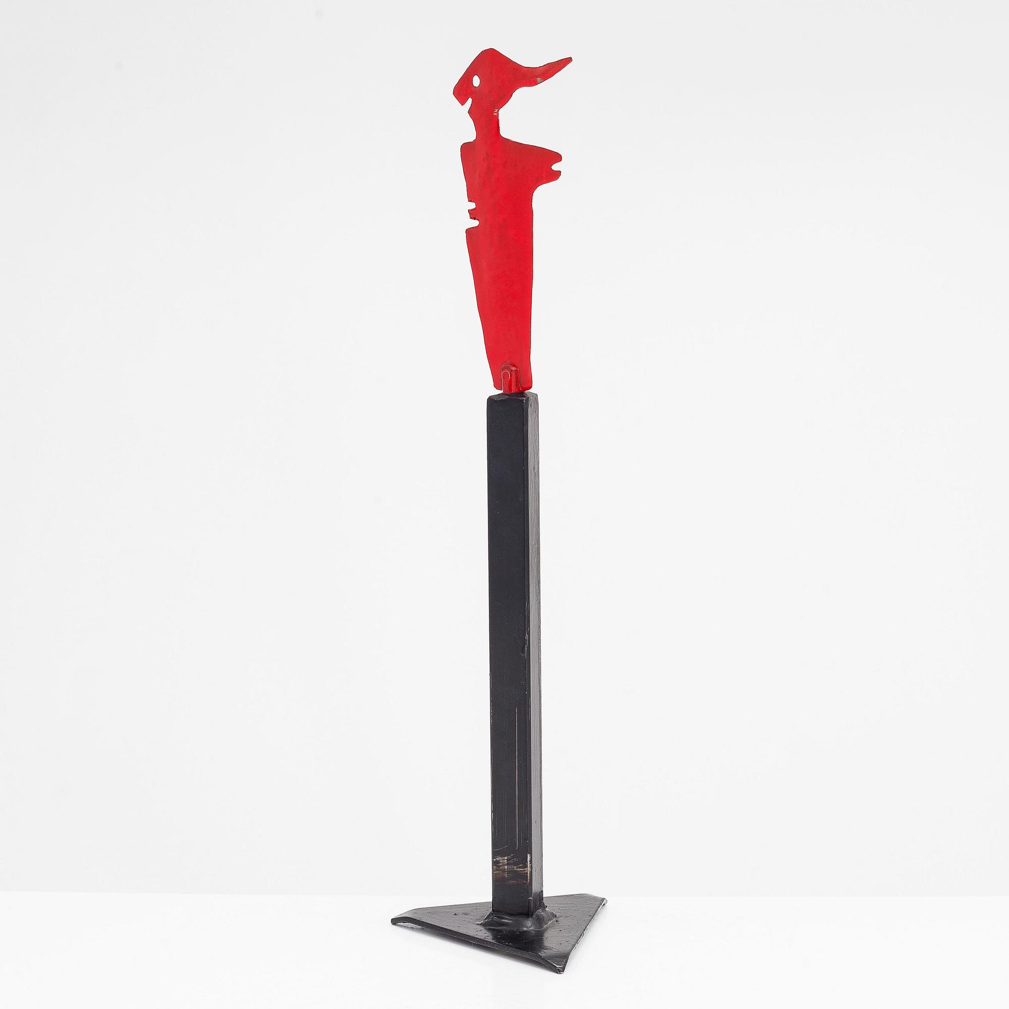 Soile Yli-Mäyry, skulptur, metall, signerad och daterad 2002.