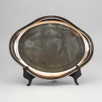 A SILVER TRAY BY CH JONSSON SÖLVESBORG 1925.