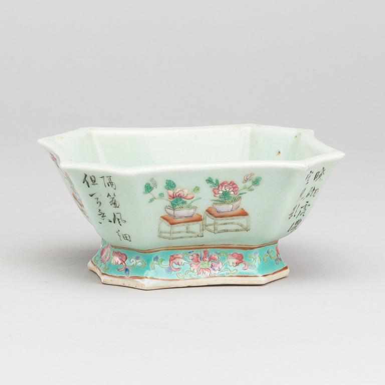 SKÅL, porslin, Kina, Tung-Chin, 1800-talets andra hälft.