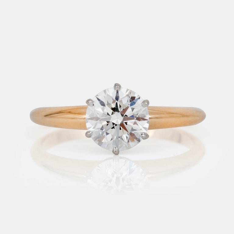 RING, Tiffany & co, med äldre briljantslipad diamant, ca 1.00 ct, ca I/VVS-VS.
