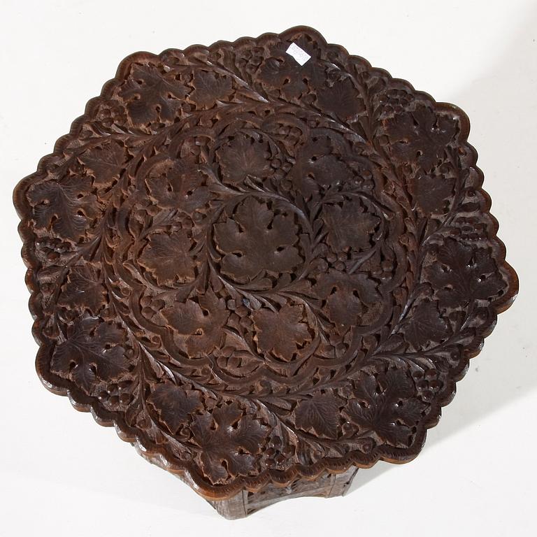 RÖKBORD, orientaliskt, 1900-tal.