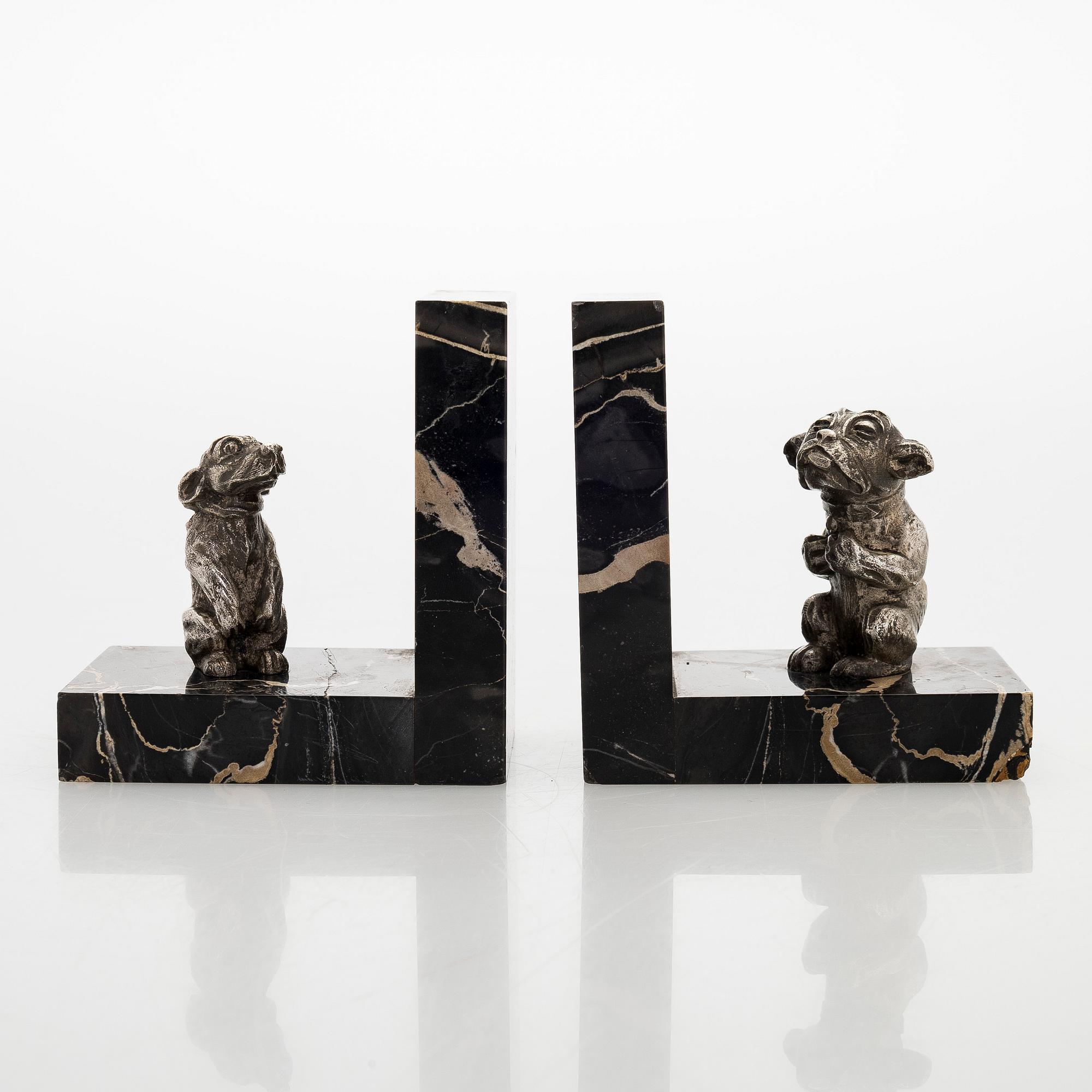 Bokstöd, ett par, stämplade i godset Bertin, Frankrike sannolikt 1925-30-tal.