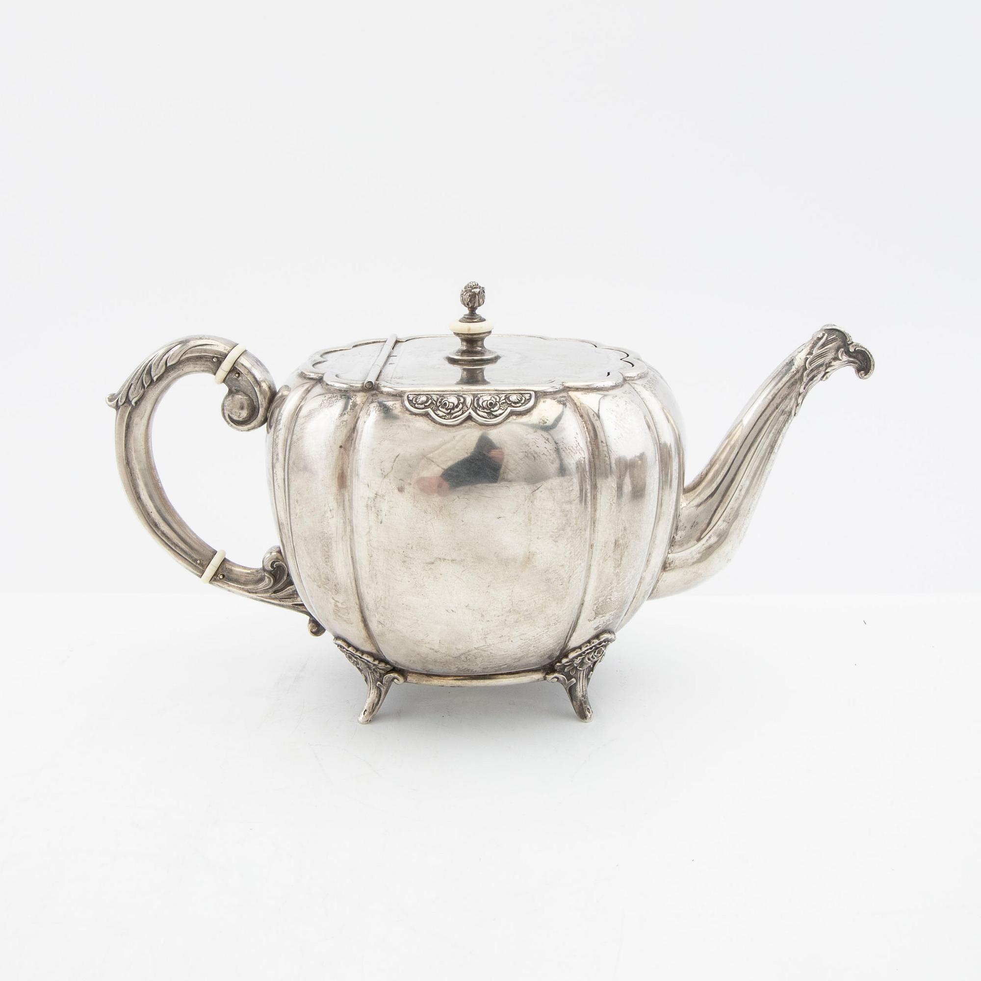 Tea service 3 dl silver Hungary early 20th century.