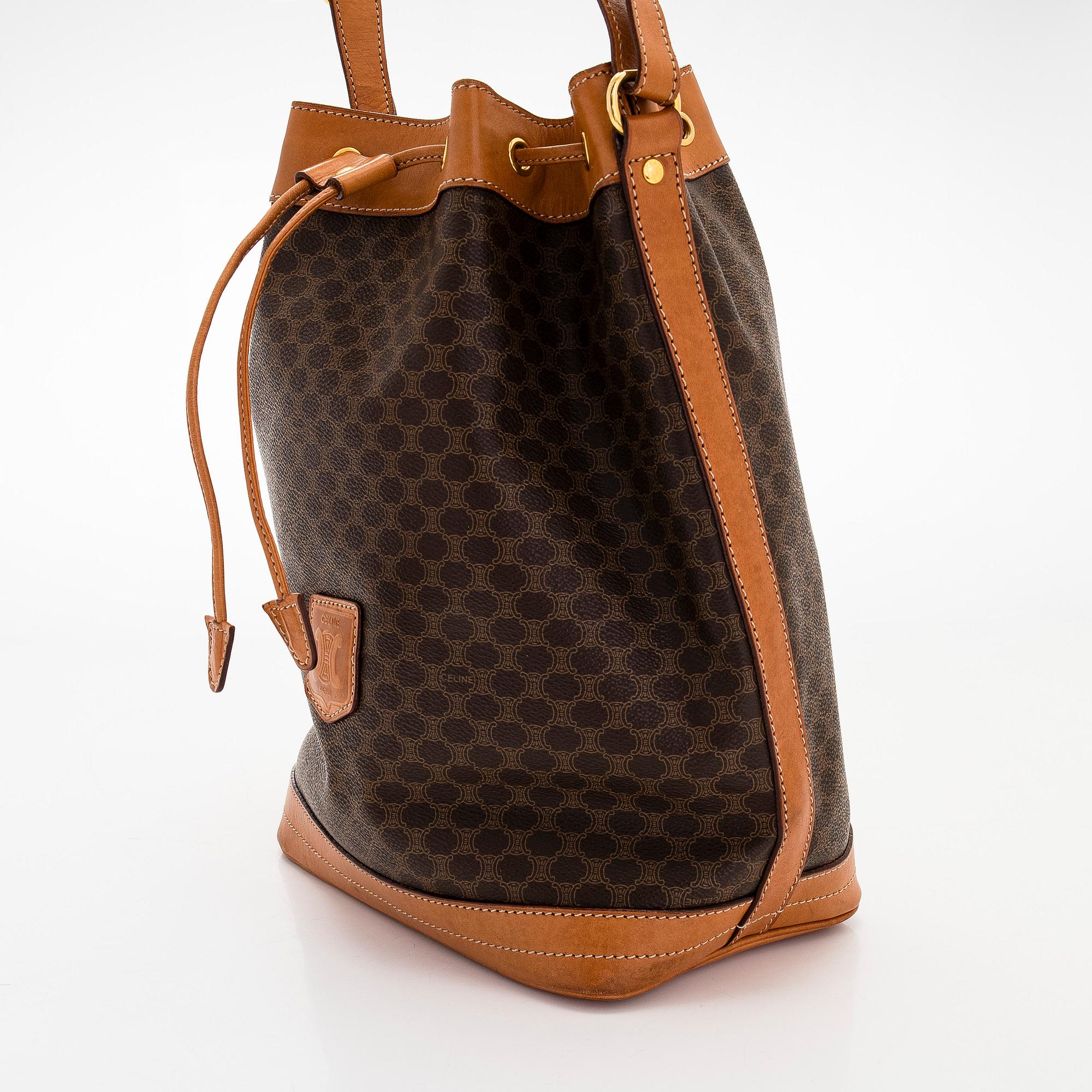 Céline, väska, "Macadam Bucket Bag".