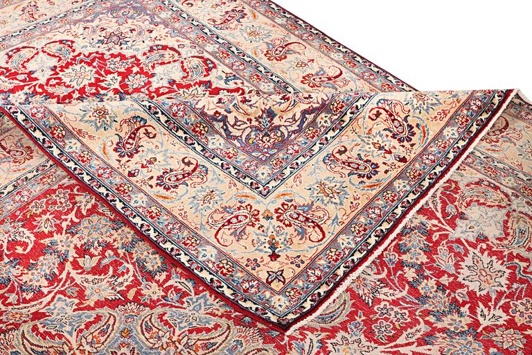 A Najafabad carpet, c. 360 x 252 cm.