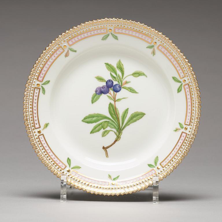 A set of six Royal Copenhagen, 'Flora Danica' dishes, Denmark, 20th Century.
