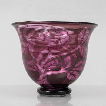 Eva Englund, a 'Graal' glass vase, Orrefors 1976.