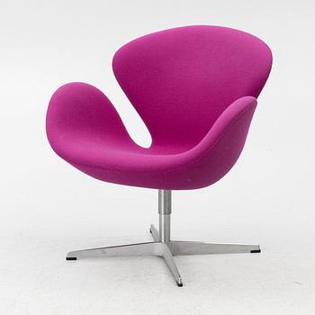 Arne Jacobsen, "Svanen", Fritz Hansen, Danmark.
