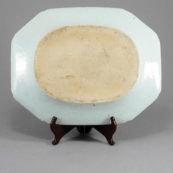 STEKFAT, porslin, Kina, 1700-tal.