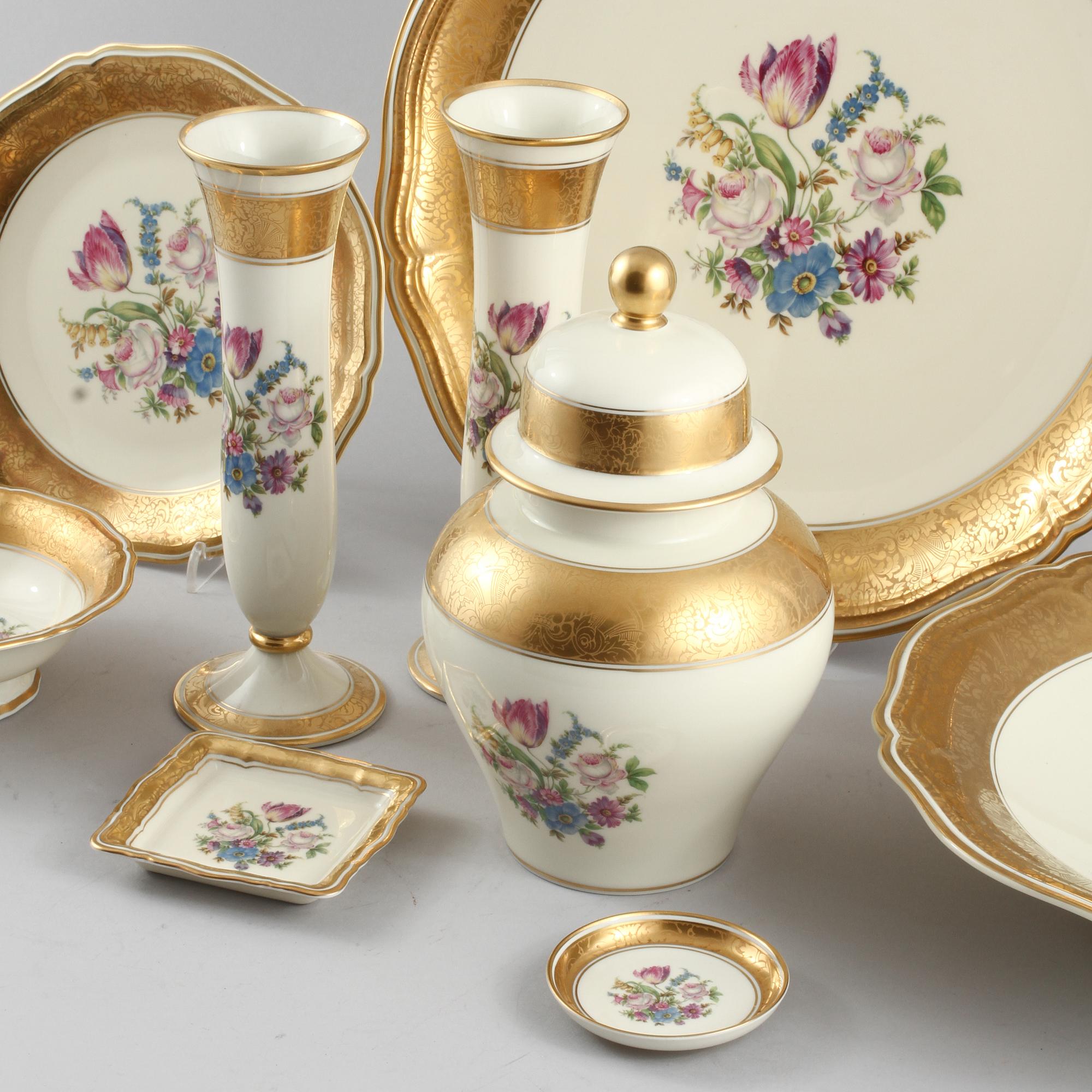 SERVISDELAR, 29 delar, porslin, Rosenthal, 1900-talets andra hälft.