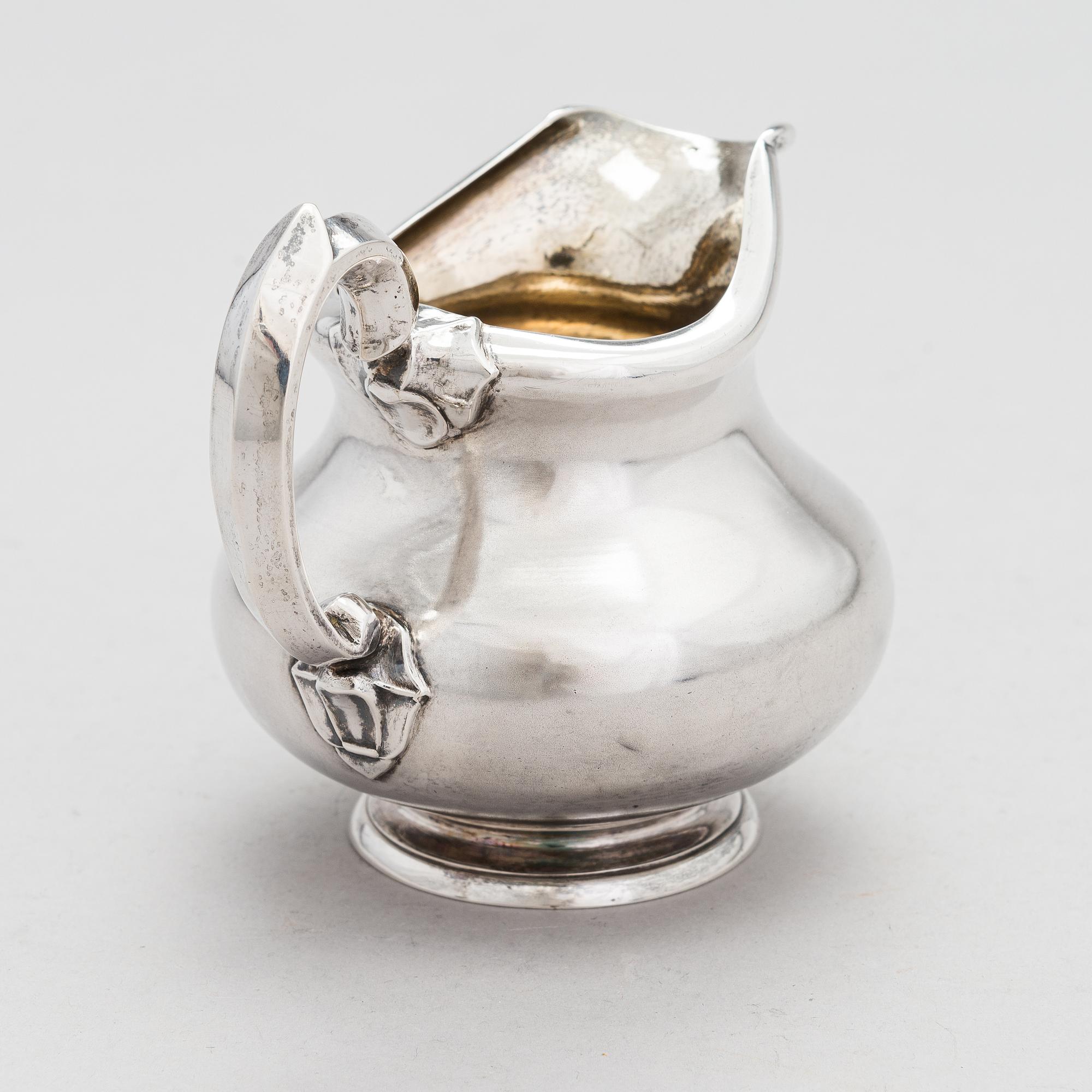 Gustav Alexander Sohlman, maitokannu, hopeaa, Pietari, Venäjä 1871.