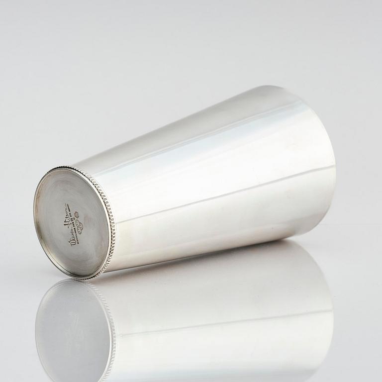 Wiwen Nilsson, bägare, sterling silver, Lund 1955.