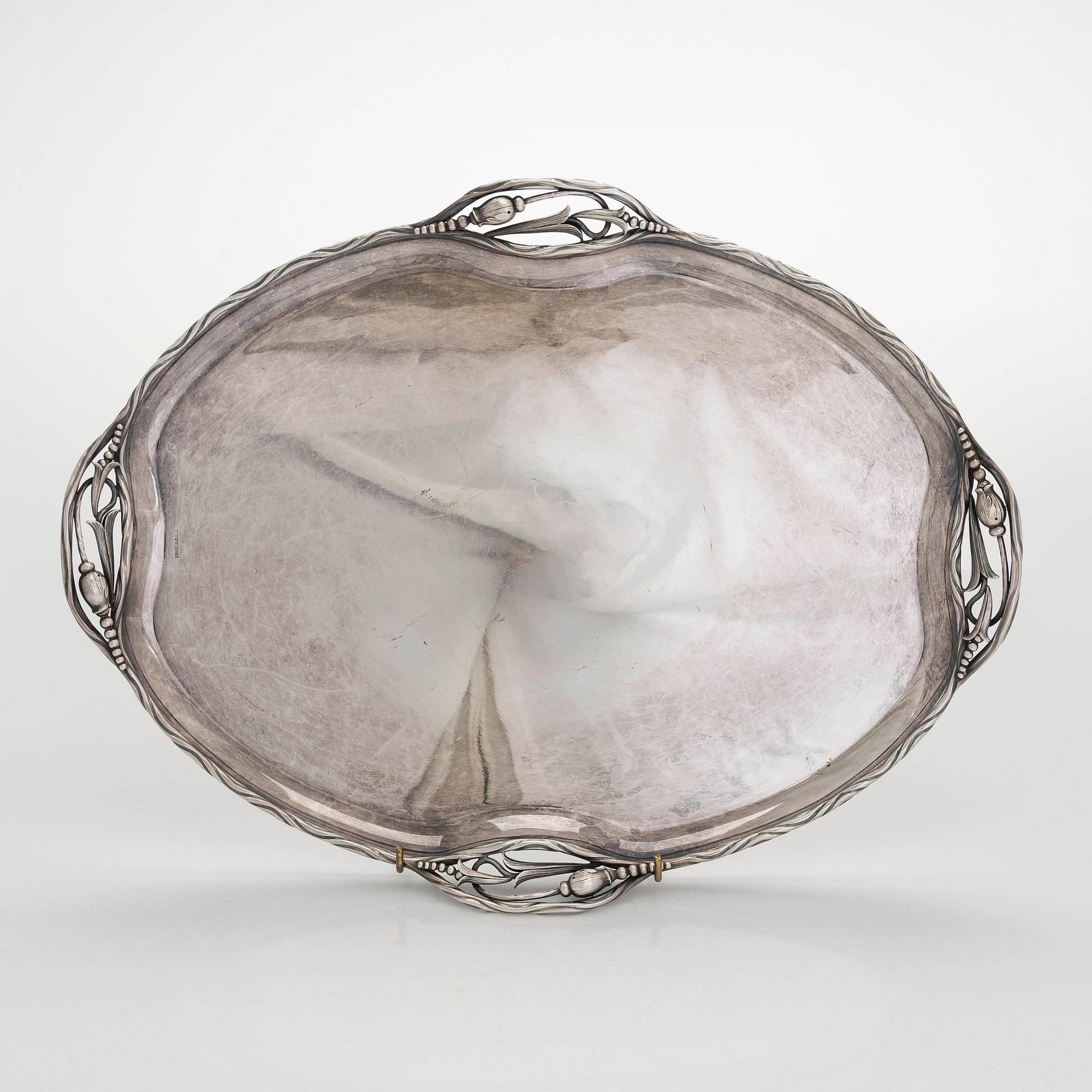 A silver tray, Auran Kultaseppä oy, Turku 1961.