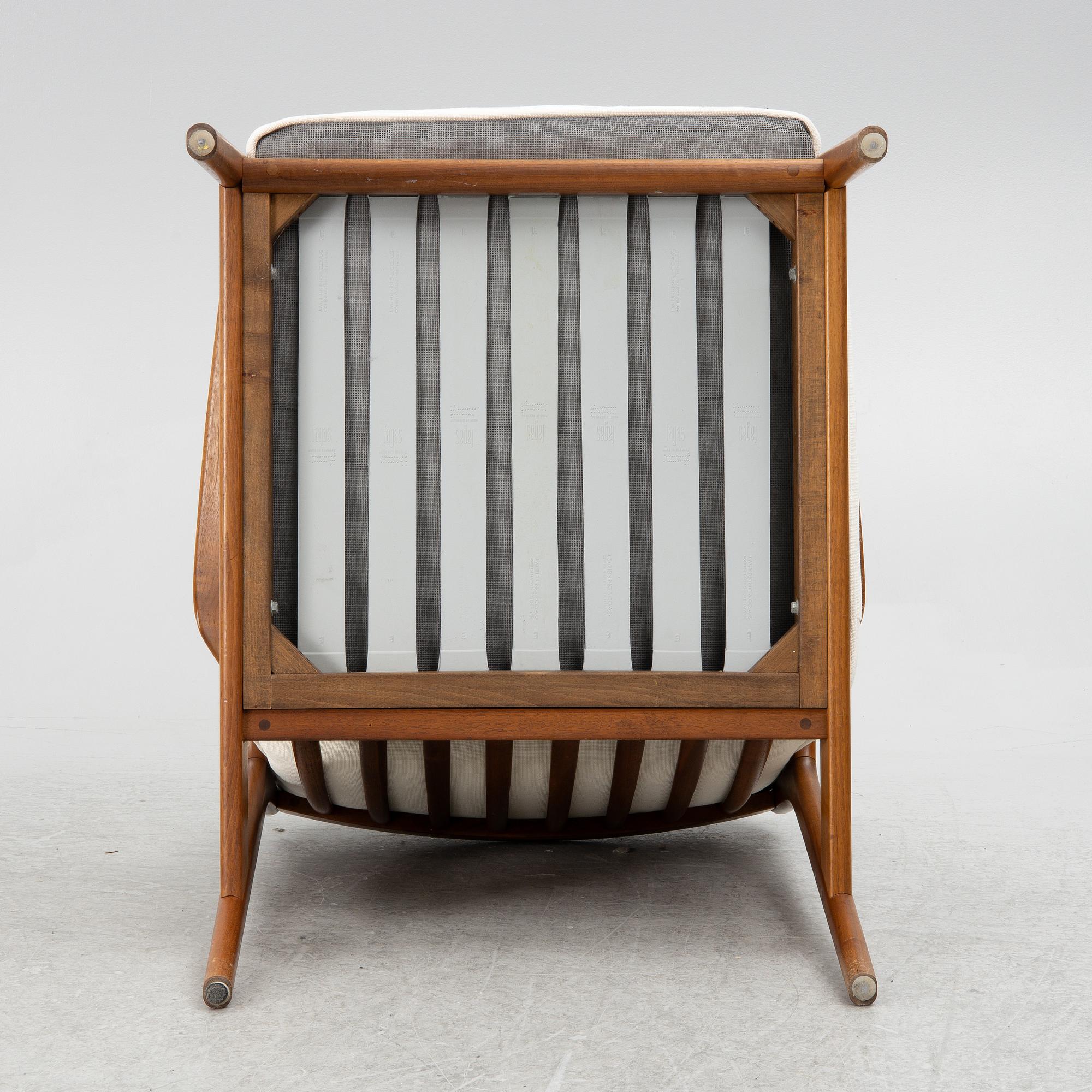 Folke Ohlsson, a pair of "USA 75" armchairs, Dux 1960s.