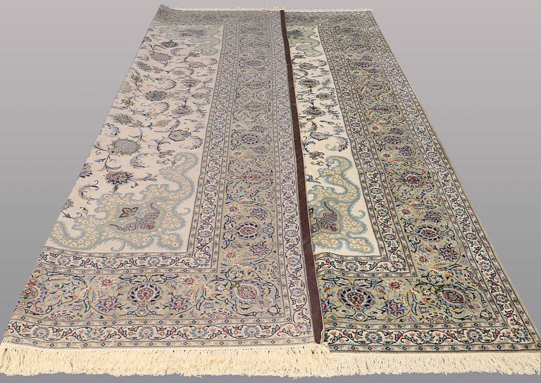 A carpet, sk Royal Kashan, ca 432 x 313 cm.