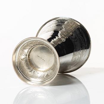 Bägare, silver, sannolikt Söderhamn, stämplad 1837 och 1838.