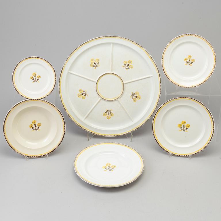 WILHELM KÅGE, servis, 87 delar, flitgods, "Tussilago", Gustavsberg, cirka 1930-tal.