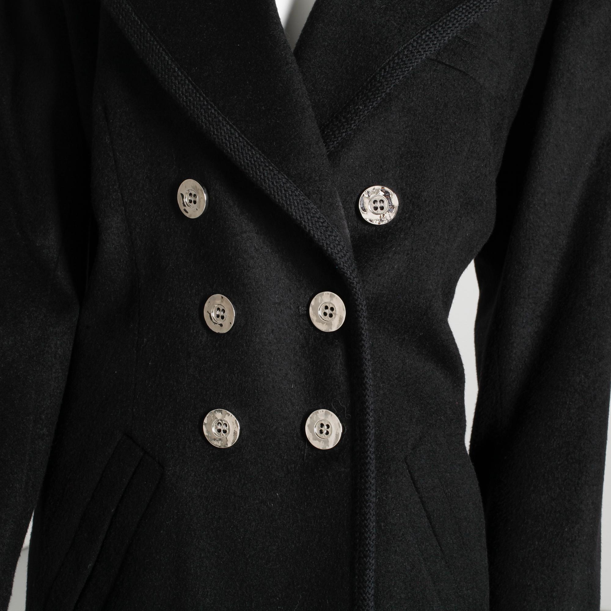 JACKA, Yves Saint Laurent. Storlek 44.