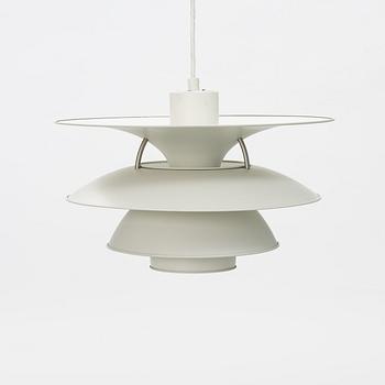 Poul Henningsen, taklampa, "Charlottenborg PH 5-4,5", Louis Poulsen, Danmark.