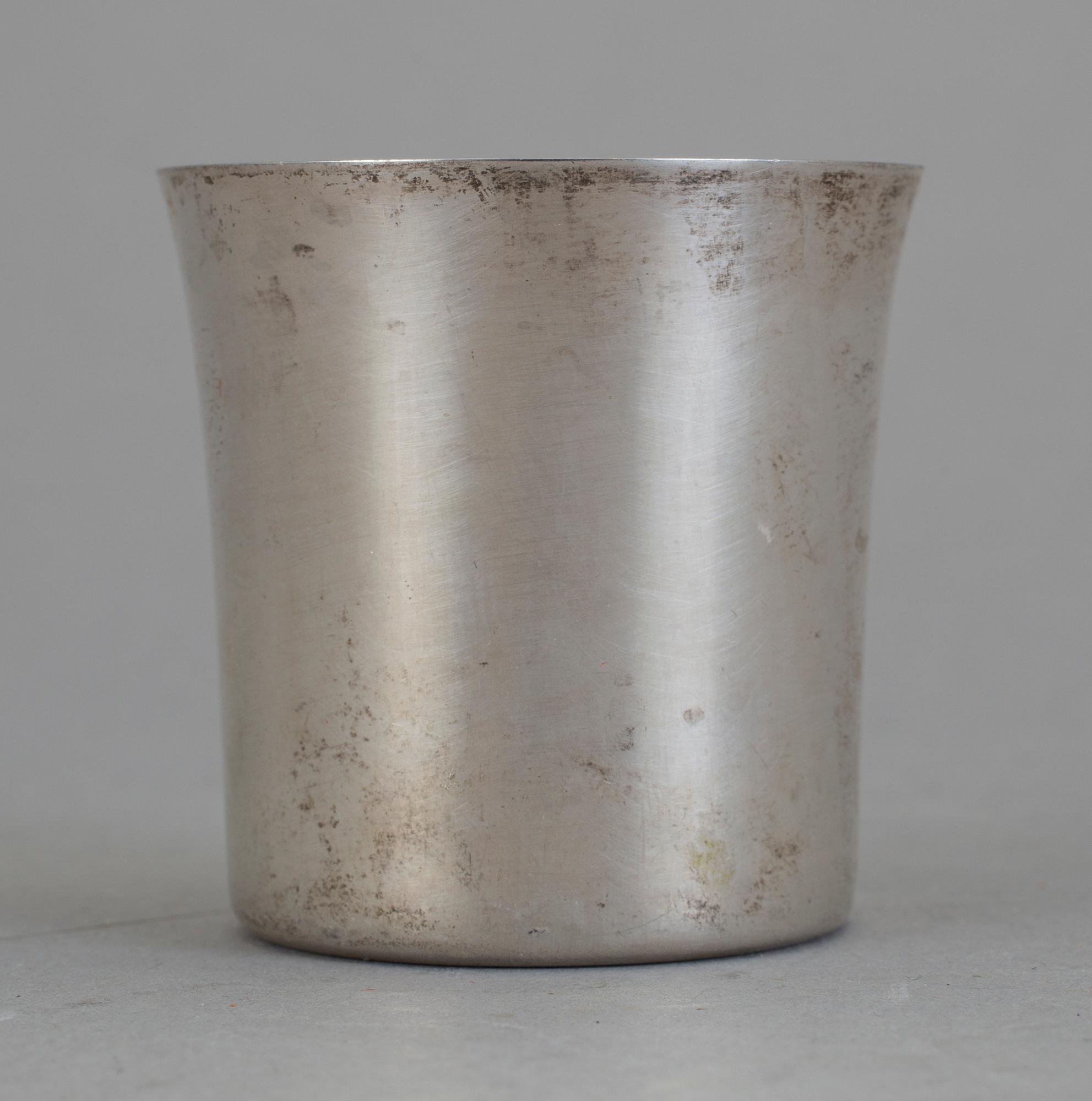 BÄGARE, 6 st, silver, mestadels CG Hallberg, Stockholm, 1953. Vikt ca  146 gram.