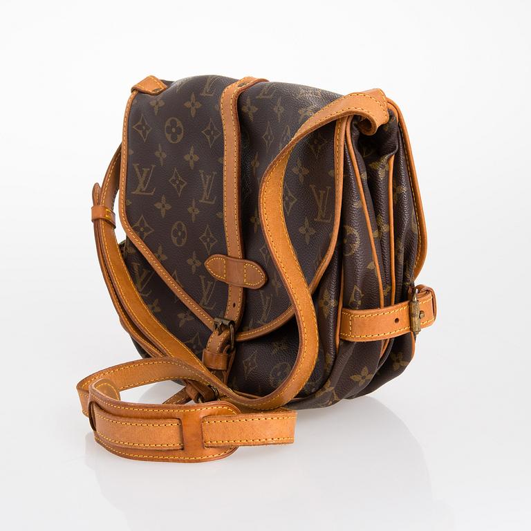 LOUIS VUITTON, 'Saumur 30' shoulder bag.