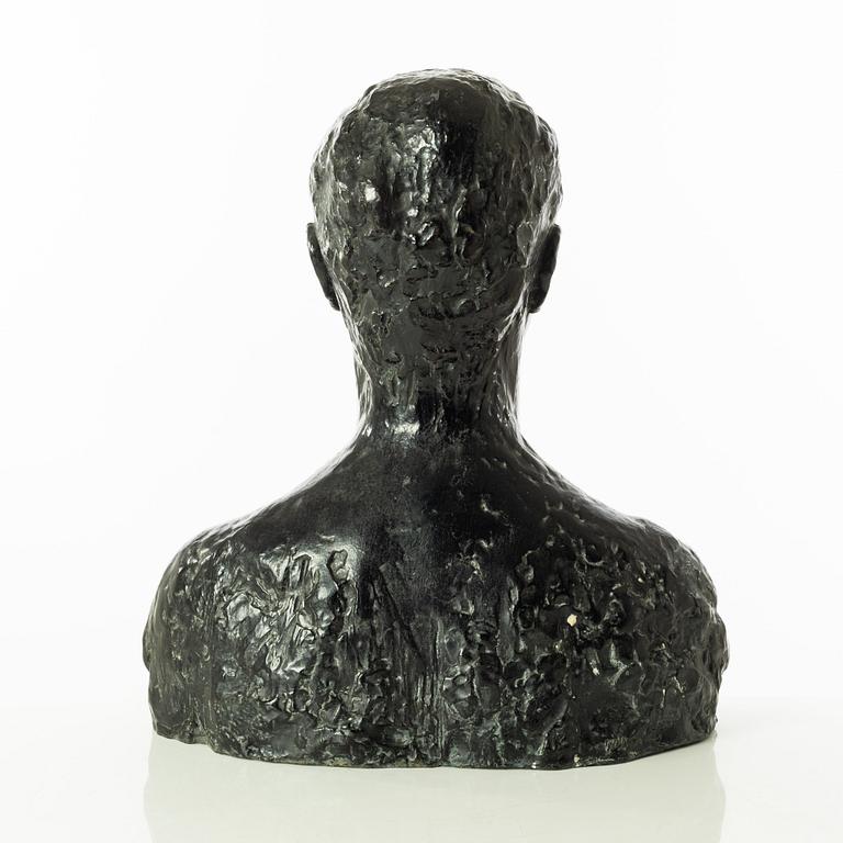 Gudmar Olovson, sculpture. Signed. Numbered. Foundry mark. Bronze, height 49 cm, length 42 cm.