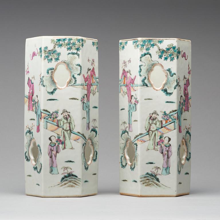 A set of two of famille rose lanterns/hat stands, Qing dynasty, late 19th Century.