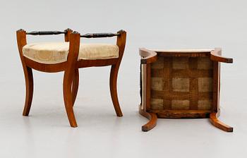 TABURETTER, 1 par, Karl Johan, 1800-talets mitt.