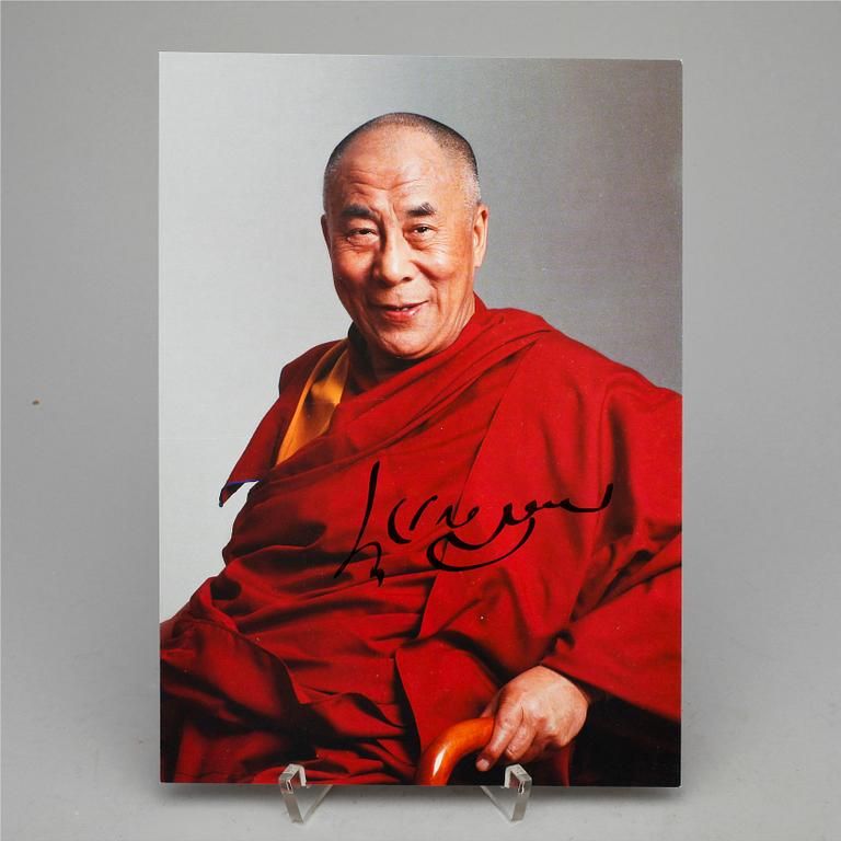 AUTOGRAF på FOTOGRAFI, Dalai Lama, egenhändigt sign med tusch.