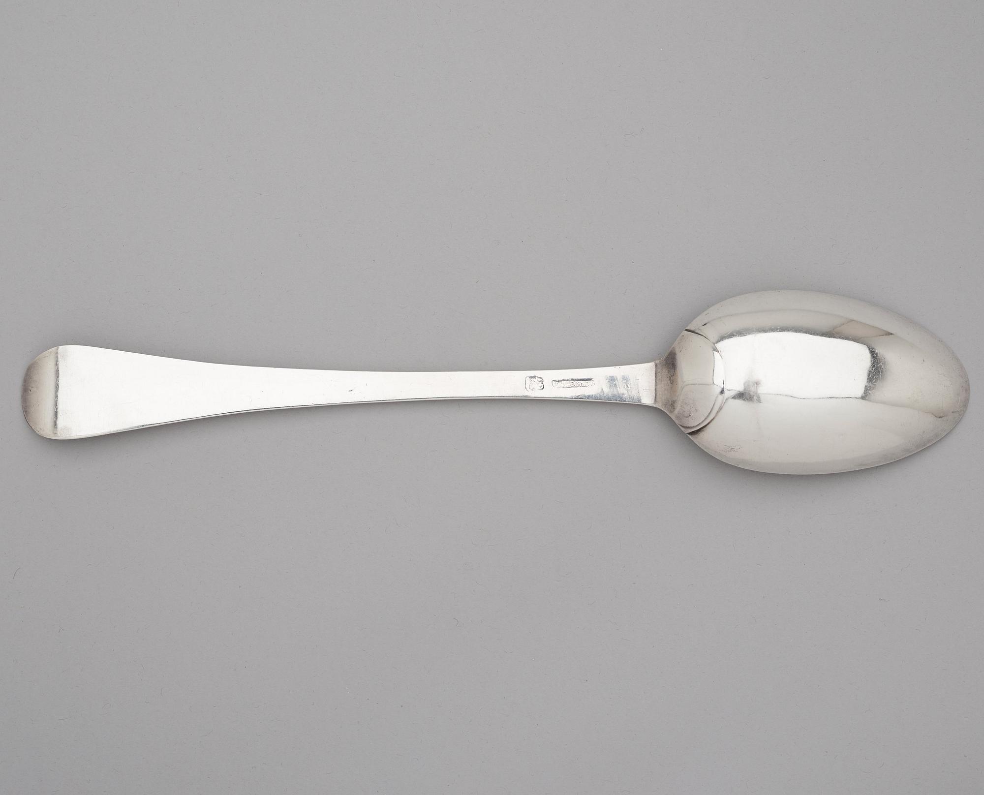 A serving-spoon by Paul Zachun (active in Norrköping 1722-50).