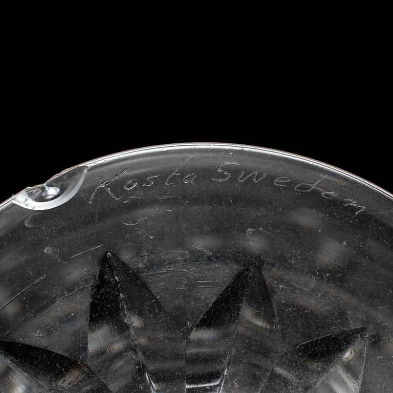 An 86 piece glass service, 20th century.