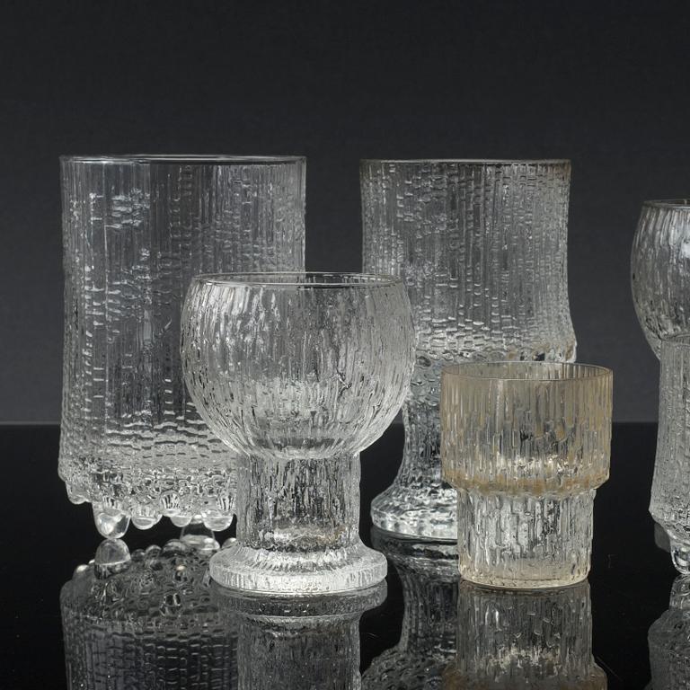 A TAPIO WIRKKALA "ULTIMA THULE" GLASS SERVICE, 50 pieces, Iittala.