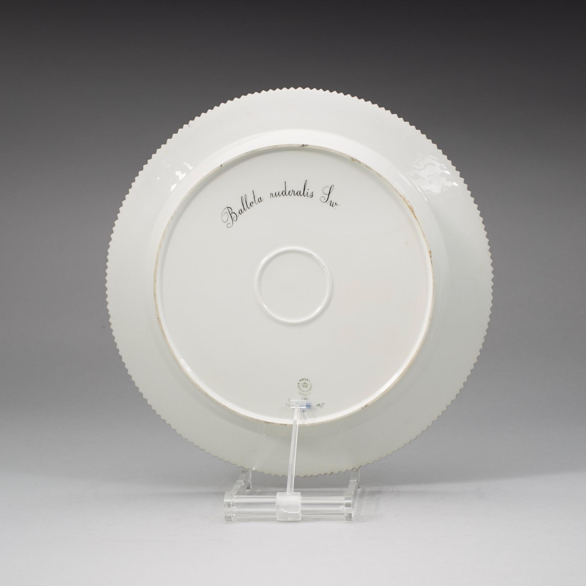 A Royal Copenhagen, 'Flora Danica' serving dish, Denmark, 20th Century.