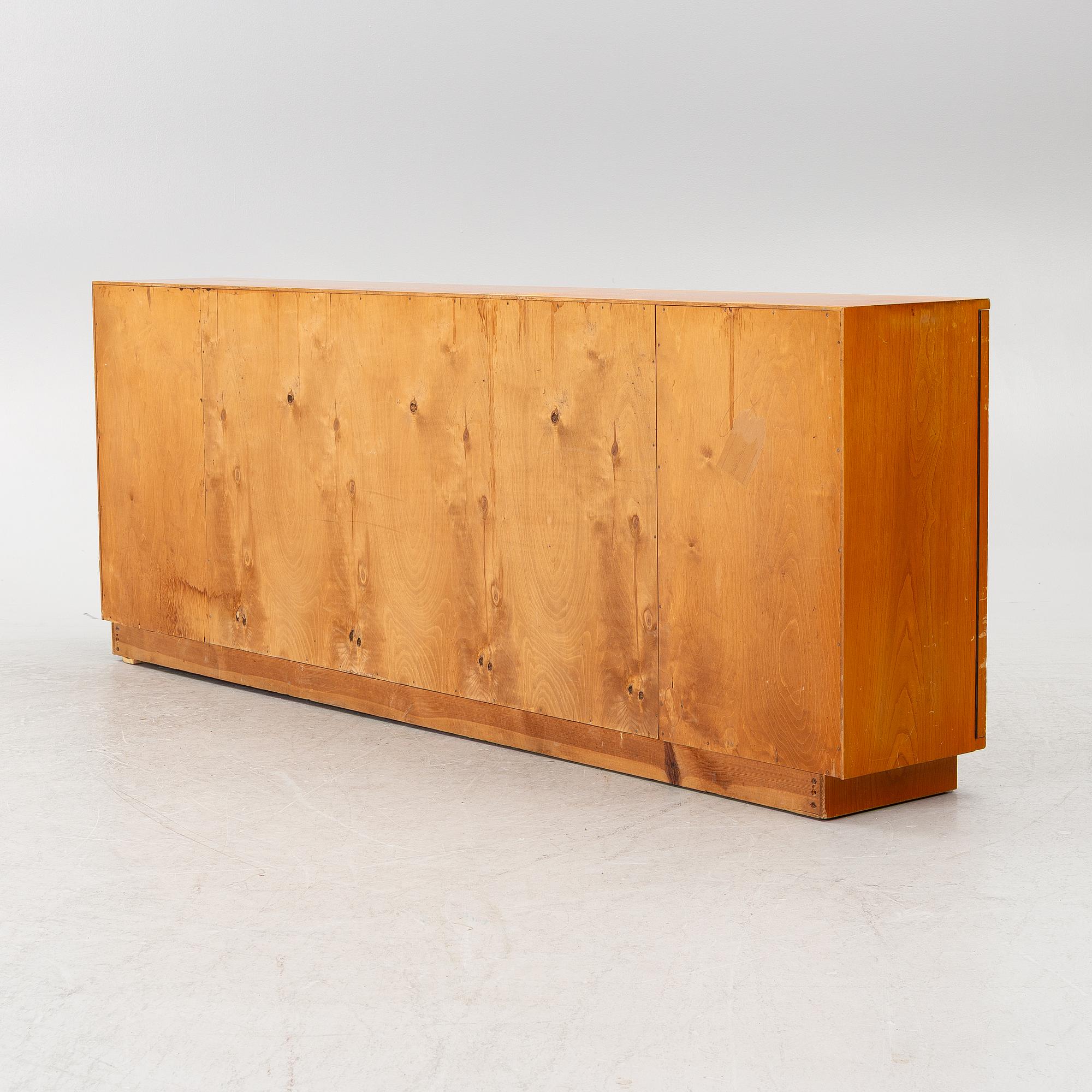 Sven Ekholm & Erik Matsson, sideboard, Swedish Modern "Tusen och en natt”, Lammhults stol- och snickerifabrik, 1940-tal.