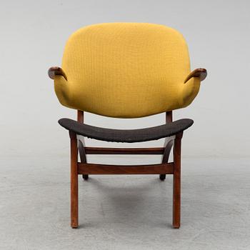 A mid 20th century easy chair model 33A by Carl Edward Matthes, Denmark.