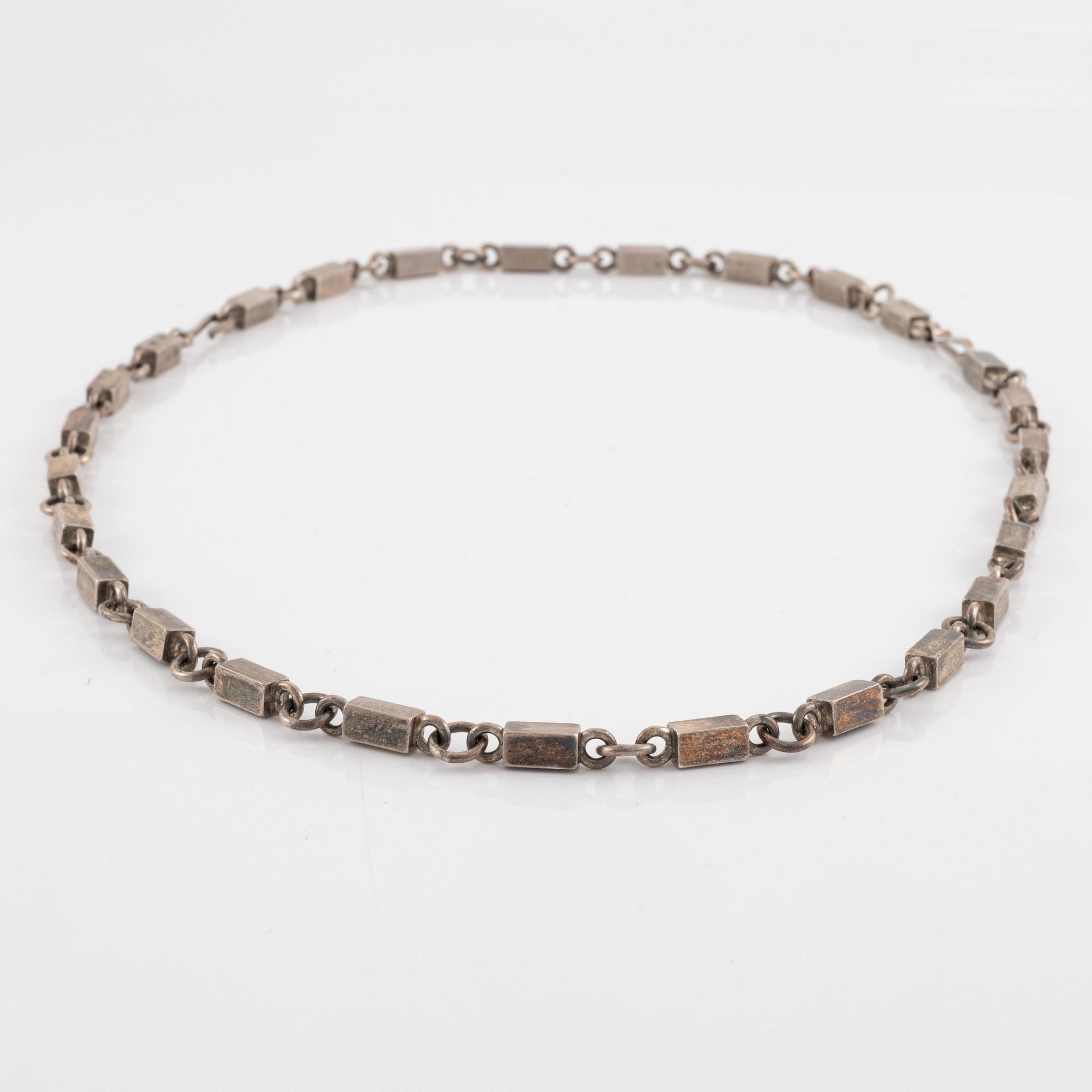 Wiwen Nilsson, collier/armband, silver, stavkedjor.