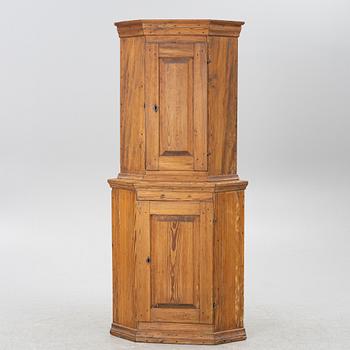 Corner cabinet, 19th century.