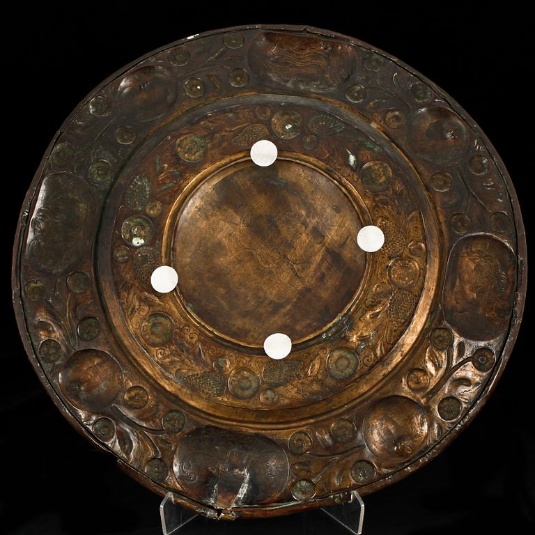 FAT, mässing, barock. Bär märkning Teodorius Wårman, 1714.